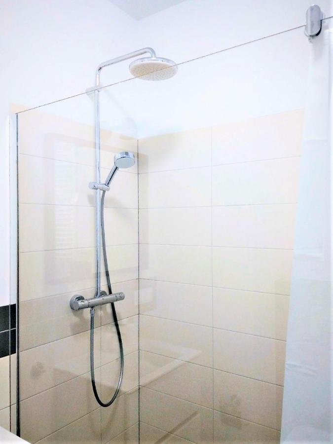 Bizapartments - Modern Flats With Parking Варшава Екстер'єр фото