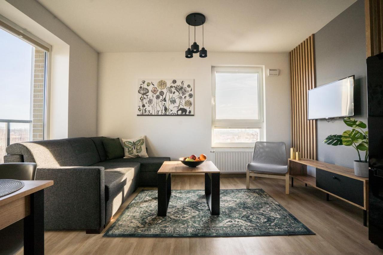 Bizapartments - Modern Flats With Parking Варшава Екстер'єр фото