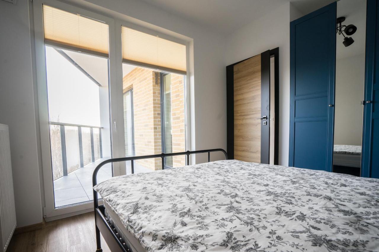 Bizapartments - Modern Flats With Parking Варшава Екстер'єр фото