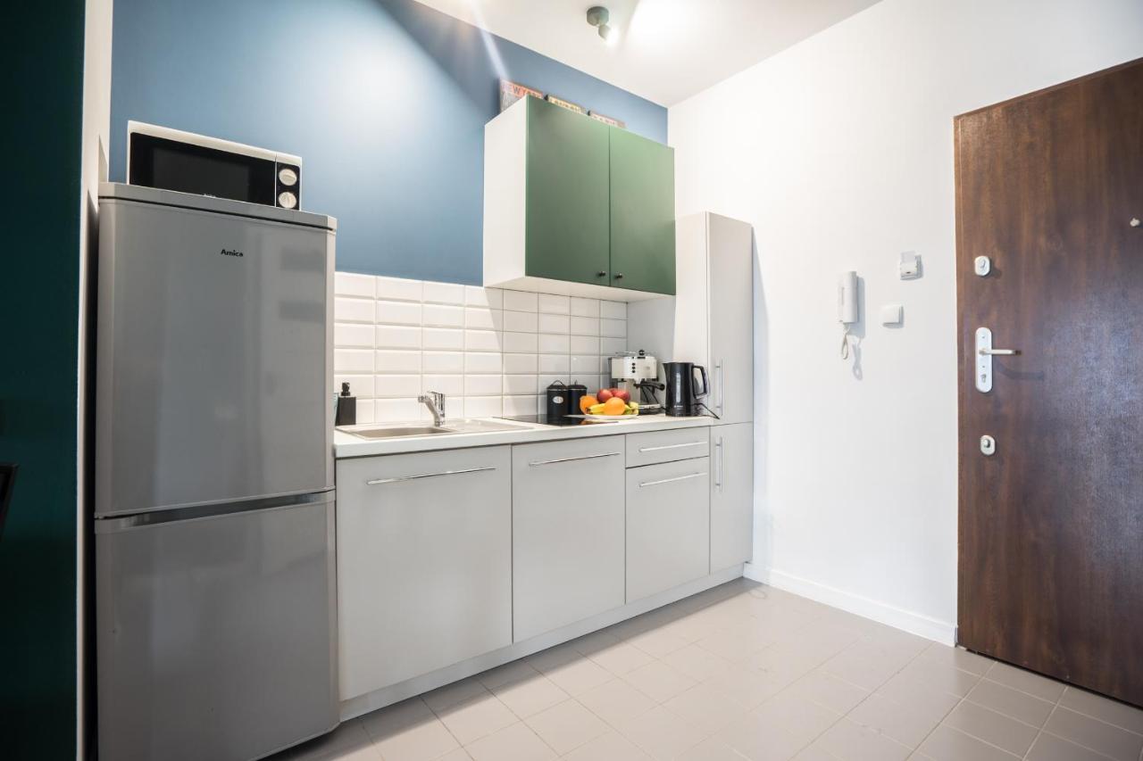 Bizapartments - Modern Flats With Parking Варшава Екстер'єр фото