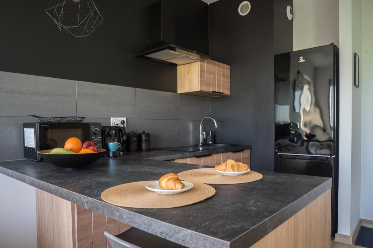 Bizapartments - Modern Flats With Parking Варшава Екстер'єр фото