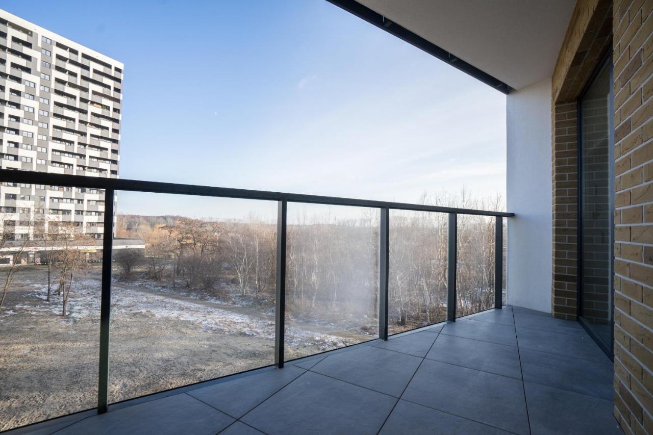 Bizapartments - Modern Flats With Parking Варшава Екстер'єр фото