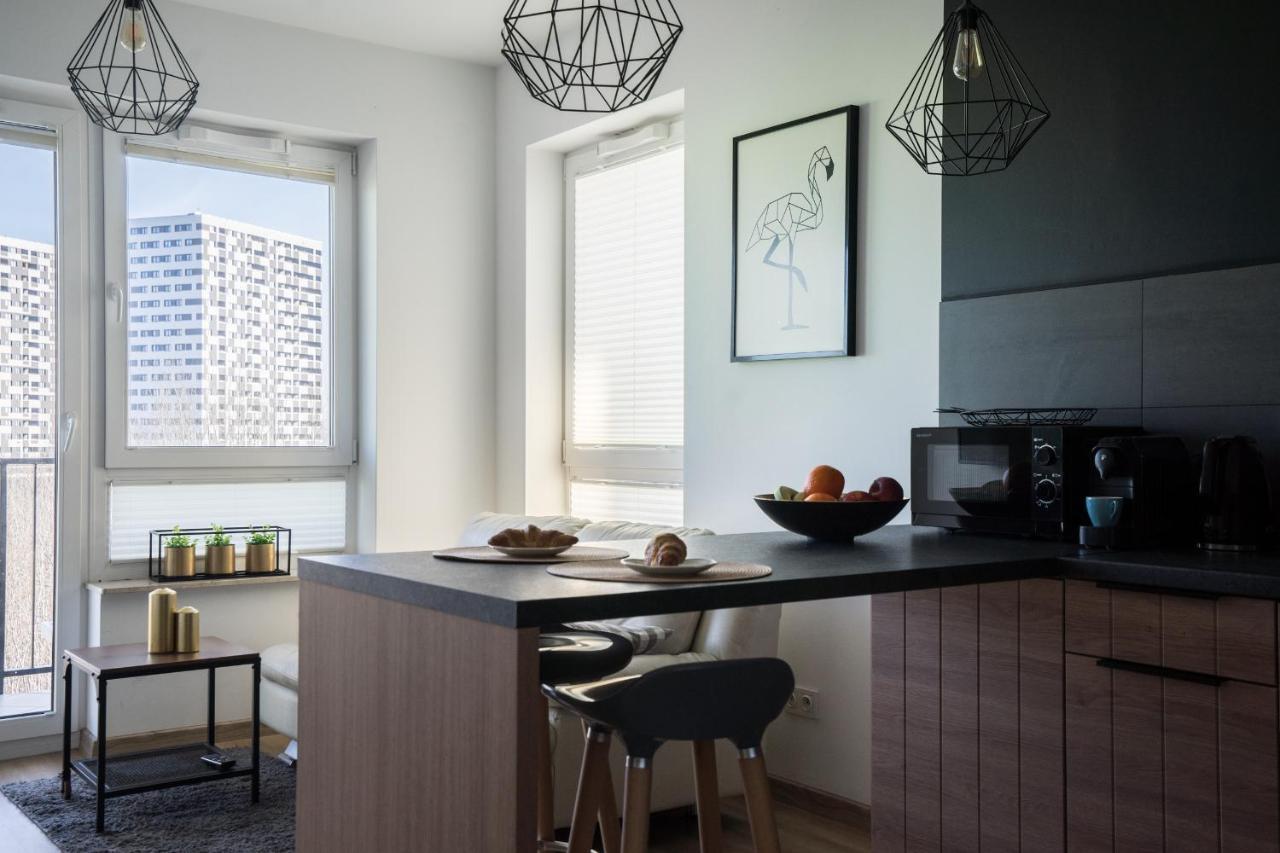 Bizapartments - Modern Flats With Parking Варшава Екстер'єр фото