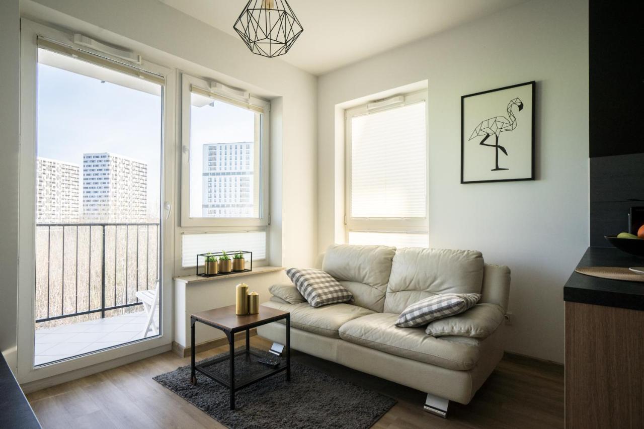 Bizapartments - Modern Flats With Parking Варшава Екстер'єр фото