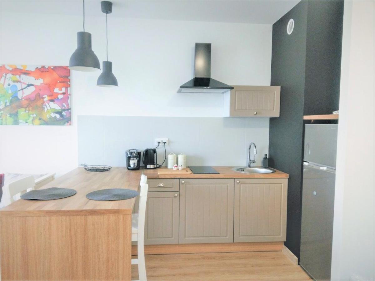 Bizapartments - Modern Flats With Parking Варшава Екстер'єр фото